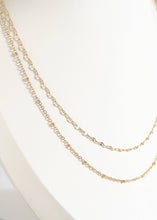 Load image into Gallery viewer, Stainless Steel Lip Chain Necklace