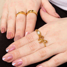 Load image into Gallery viewer, 18K Gold PVD Stainless Steel Pearl Statement Ring