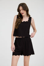 Load image into Gallery viewer, SQUARE SCALLOP TRIM SLEEVELESS WOVEN TOP
