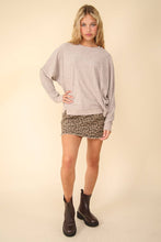 Load image into Gallery viewer, Oversized Comfy Soft Contrast Knit Top
