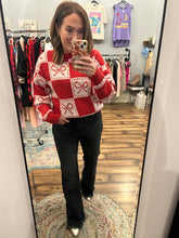 Load image into Gallery viewer, CHECKERED BOW JACQUARD CREWNECK KNIT SWEATER
