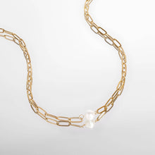 Load image into Gallery viewer, Stainless Steel / Gold Paperclip Necklace With Pearl
