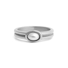 Load image into Gallery viewer, 18K Gold PVD Stainless Steel Pearl Statement Ring
