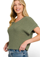 Load image into Gallery viewer, Lightweight sweater
