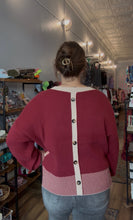 Load image into Gallery viewer, CONTRAST STRIPE HEM LONG SLEEVE KNIT SWEATER
