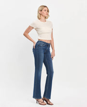 Load image into Gallery viewer, MID RISE RELAXED BOOTCUT JEANS T6136
