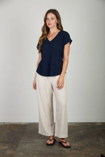 Load image into Gallery viewer, V NECK SHORT SLEEVE TEXTURED KNIT TOP
