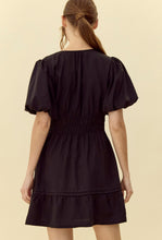 Load image into Gallery viewer, Black cinch waist dress
