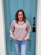 Load image into Gallery viewer, Half Zip Mineral wash hoodie
