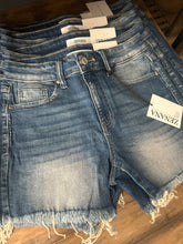 Load image into Gallery viewer, Mid rise frayed denim shorts
