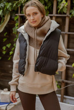 Load image into Gallery viewer, Reversible puffer vest
