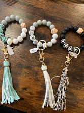 Load image into Gallery viewer, Rubber beaded keychains
