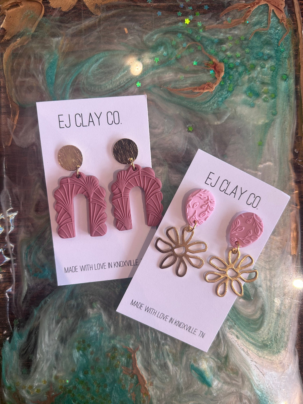 Textured clay earrings 3.20