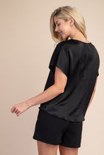 Load image into Gallery viewer, Black blouse
