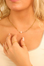 Load image into Gallery viewer, Stainless Steel / Gold Paperclip Necklace With Pearl
