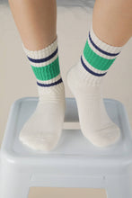 Load image into Gallery viewer, Color Block Crew Socks
