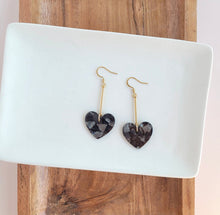 Load image into Gallery viewer, Dangle heart earrings
